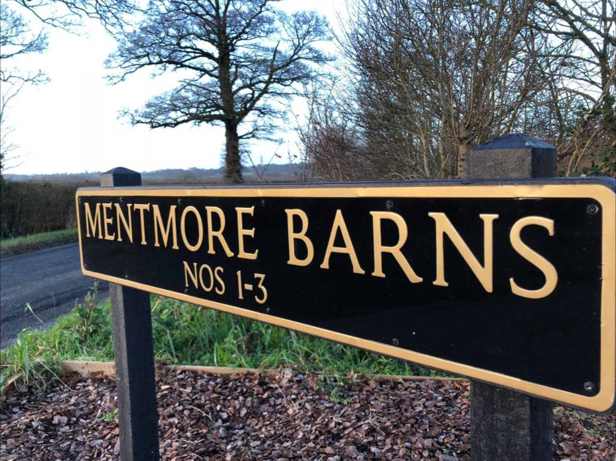 Mentmore Barns