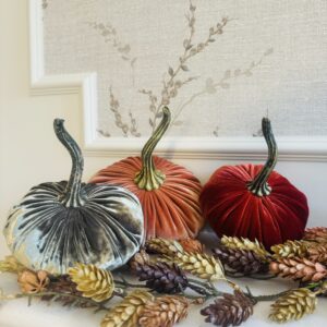 Small Moss Luxe Velvet Pumpkin