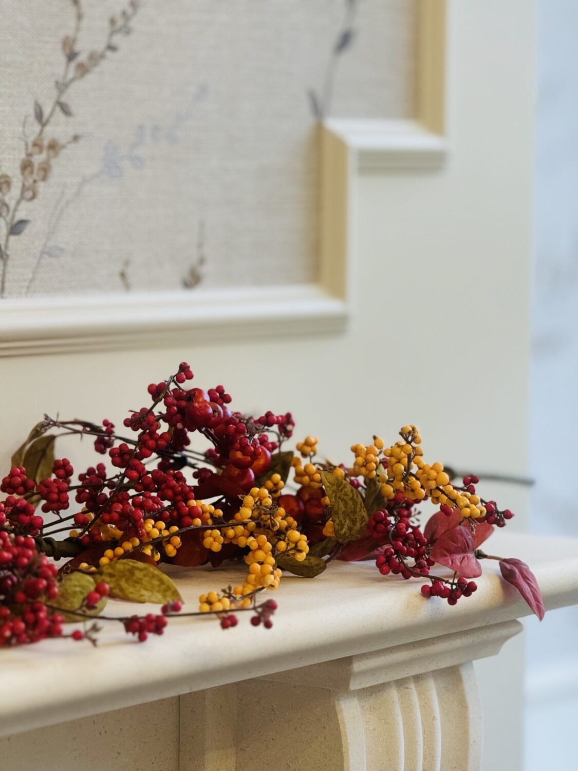 Berries and Leaves Garland - Image 3